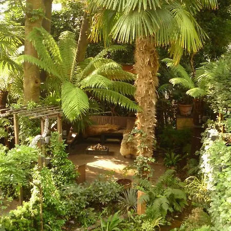 Szálloda Garden Centre 3*